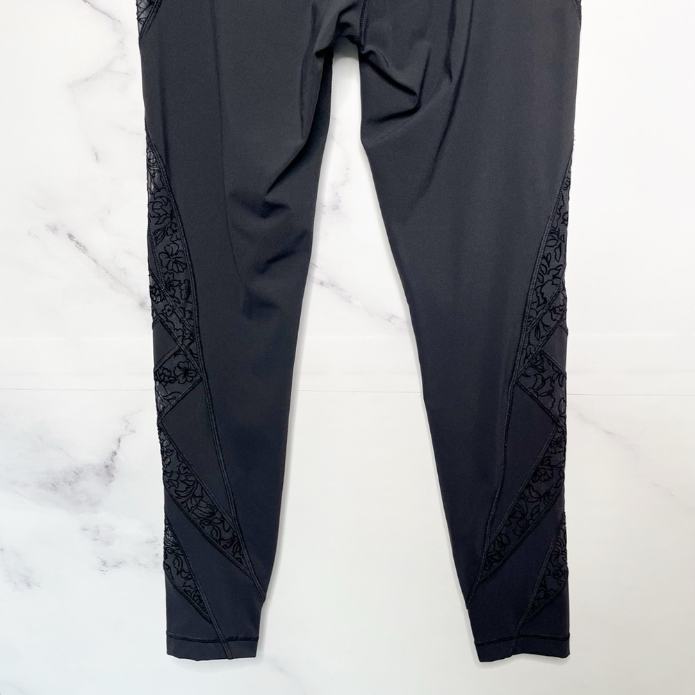 Lululemon Wunder Under High-Rise Tight* Flocked 28"
Black - Picture 11 of 16